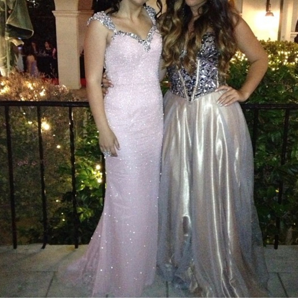 Sherri Hill pink embellished evening gown size 2 - Picture 16 of 16